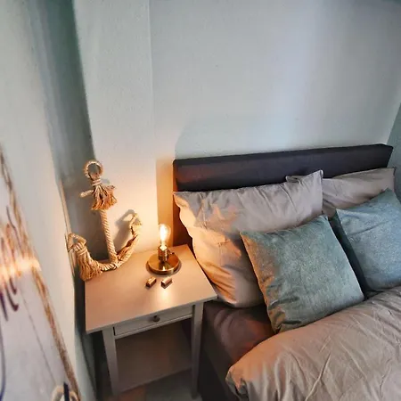 Apartment Pier-6 *