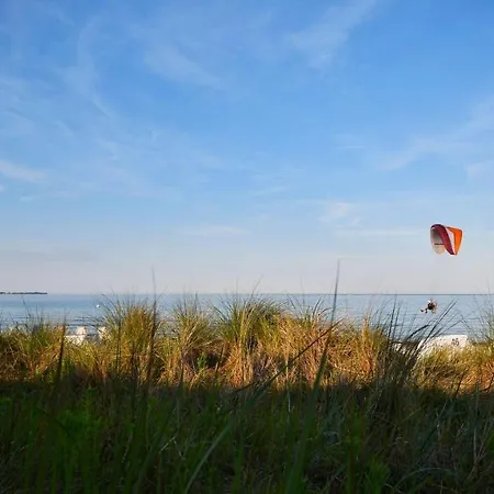 Pier-6 * Scharbeutz